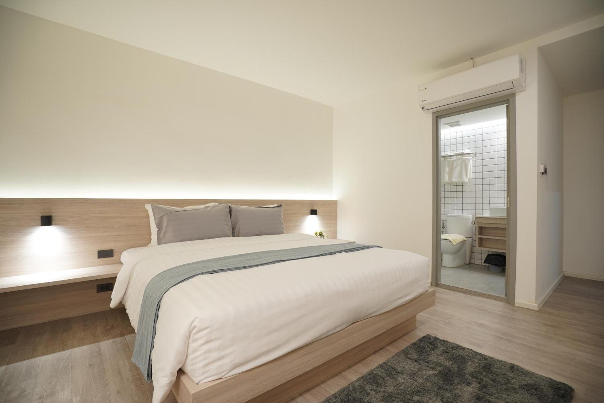E11 Hotel - Bts Punnawithi Bangkok Esterno foto