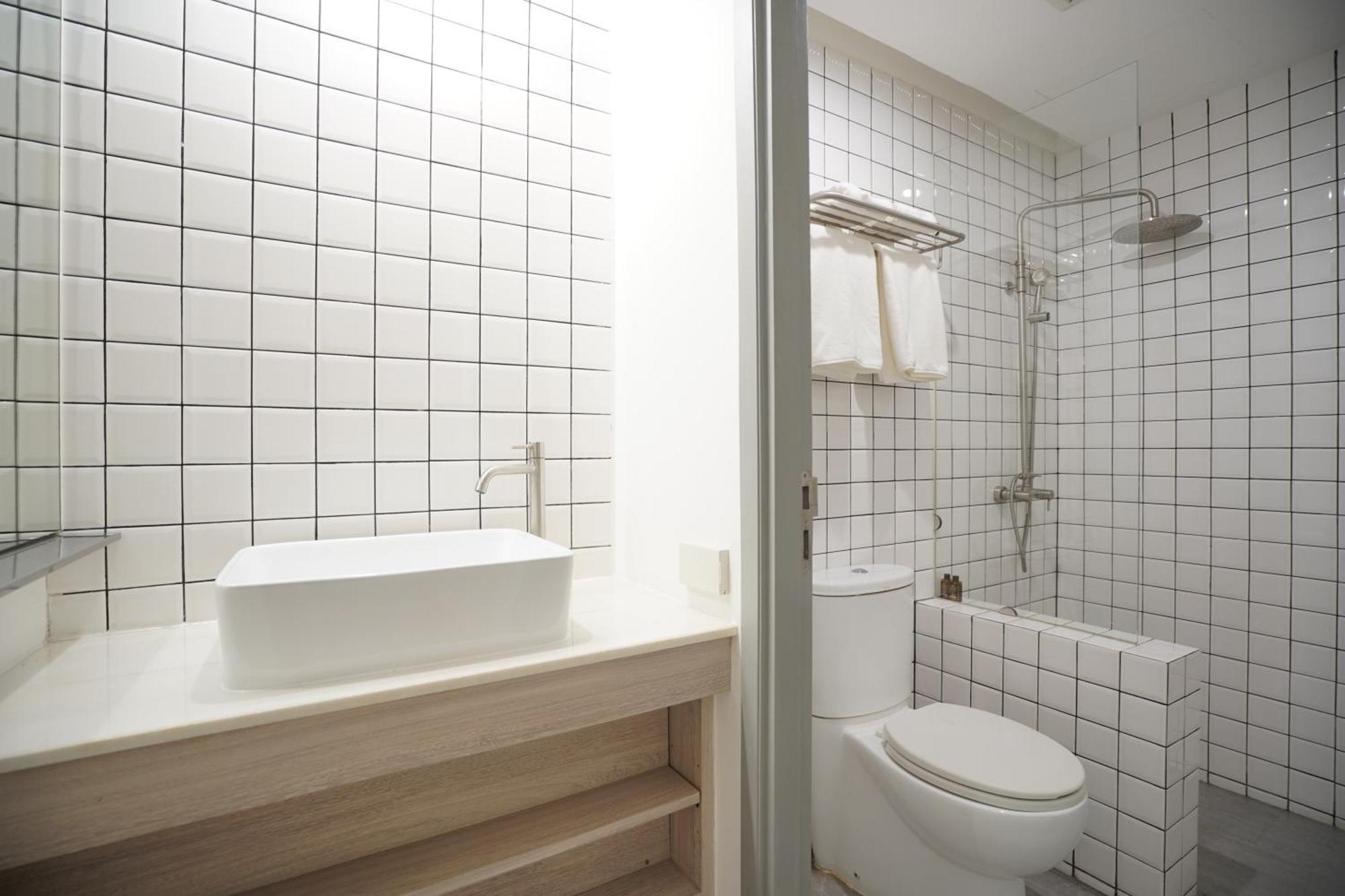 E11 Hotel - Bts Punnawithi Bangkok Esterno foto